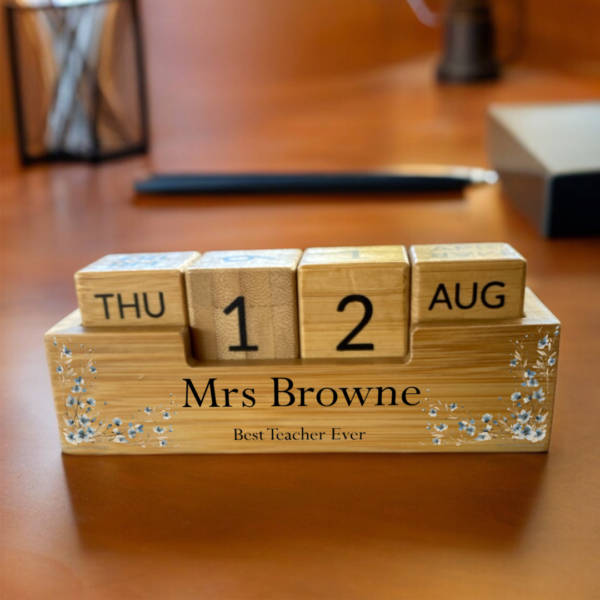 personalised teacher gift, desk calendar