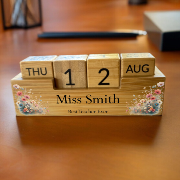 personalised teacher gift, desk calendar